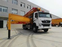 XCMG Schwing official 30m concrete pumps with truck HB30V concrete pump with HOWO chassis price